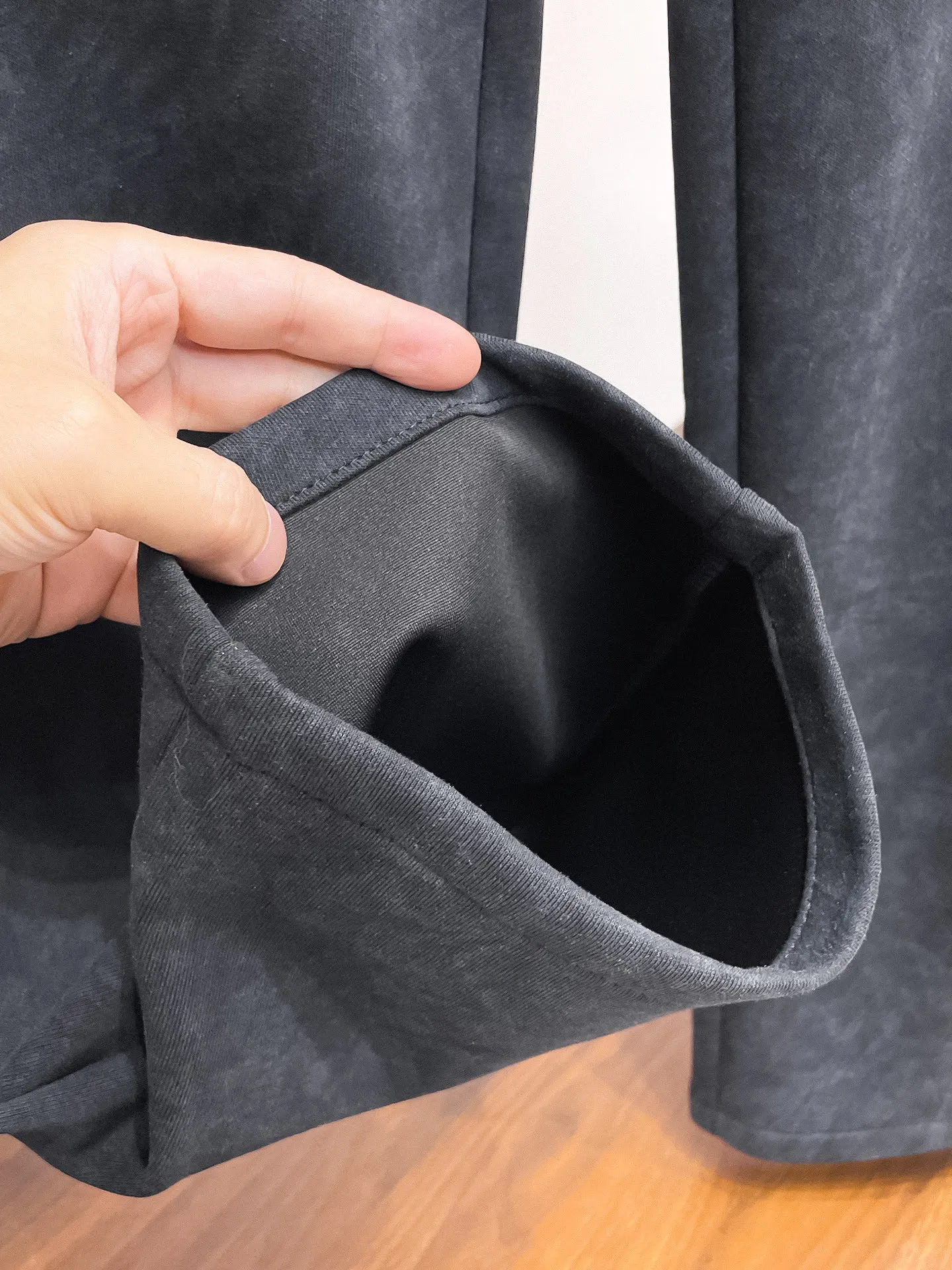 Balenciaga 🆕2026 Autumn and Winter New Arrival Casual Pants! The official website will be released simultaneously. Brand Classic LOGO casual pants, customized fabrics, excellent comfort and strong touch. Highly recognisable, perfect appearance and craftsmanship. Size:M-3XL